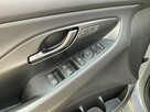 I30N Performance Szklany dach Grzane fot. Full LED - 9
