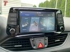 I30N Performance Szklany dach Grzane fot. Full LED - 12