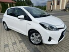 Toyota Yaris Hybryda - 10
