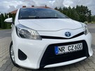 Toyota Yaris Hybryda - 13