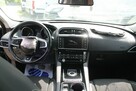Jaguar F-PACE - 11