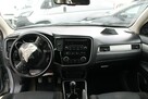 Mitsubishi Outlander - 11