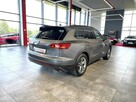 Volkswagen Touareg 3.0TDI V6 231KM tiptronic 4motion 2023 r., salon PL, I właściciel, VAT - 8