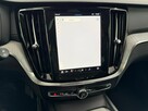 Volvo V60 Cross Country B5(B) AWD Ultimate B Mild Hybrid - 11