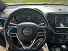 Jeep Cherokee - 16