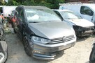 Volkswagen Touran - 1