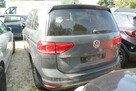 Volkswagen Touran - 4