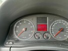 Syndyk sprzeda samochód Volkswagen Golf z 2006 roku - 8
