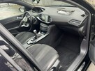 Peugeot 308 - 8
