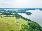 Inwestycyjny grunt z linią brzegową jeziora Lubie - 13