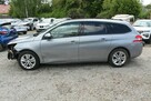 Peugeot 308 - 8