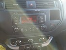 Kia Rio - 13