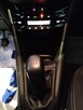 Peugeot 208 - 8