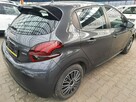 Peugeot 208 - 6
