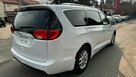 Chrysler Pacifica - 2