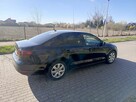 Volkswagen Jetta - 2