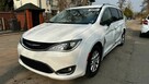 Chrysler Pacifica - 8