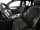 Mercedes C 300 PHEV AMG Line multibeam LED panorama virtual cocpit skóra/alcantara - 13