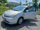 Toyota Prius - 3