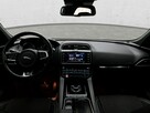 Jaguar F-PACE - 9