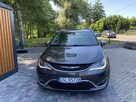 Chrysler Pacifica - 2