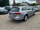 Volkswagen Passat Alltrack - 11