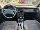 Audi 80 1991r 1.8 benz wersja Comfort Edition 1 właściciel stan kolekcjonerski - 8