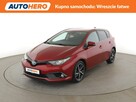 Toyota Auris HEV navi klima auto grzane fotele kamera i czujniki parkowania