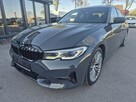 BMW 320 190KM Automat Sedan Luxury Line Full Opcja - 2
