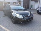 Toyota Avensis 2.2D4D klimatronik alufelgi kamera tempomat navi stan BDB - 2