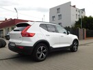 Volvo XC 40 2.0B3 BEZWYPADKOWY Black Edition Model 2024r - 16