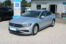 Volkswagen Passat ESSENCE  LED F-vat Salon Polska Gwarancja - 2