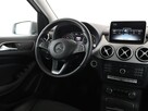 Mercedes B 180 automat full LED półskóra navi klima auto grzane fotele czujniki parko - 16