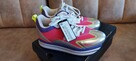 Nowe buty damskie rozmiaru 38 . - 2