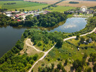 Działka inwestycyjna z linią brzegową - MPZP - 9