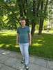 Dyskretny sympatyczny.
