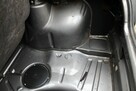 Volkswagen Golf 1.6 Benzyna 5 drzwi Oldtimer 1988 - 15