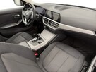 BMW Seria 3 318i aut Kombi - 14