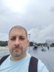 Poznam miłą, drobną osóbkę z Poznania.