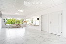 Stanowisko fryzjerskie w salonie beauty