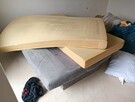 Oddam za darmo: 3 wersalki,4matetacy,2 stoły, kanapa - 4