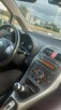 Toyota auris - 3