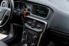 VOLVO V40 - 15
