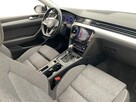 Volkswagen Passat 2.0 TDI Business DSG - 14