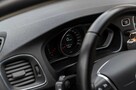 VOLVO V40 - 16