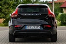 VOLVO V40 - 2
