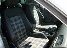 Volkswagen Golf - 8