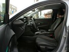 Peugeot 208 - 8