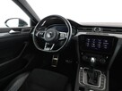 Volkswagen Arteon R-line dsg grzane fotele i kanapa virtual pdc kamera navi klima 3stref - 16