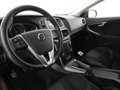 Volvo V40 2.0 T2 Momentum Nawigacja Tempomat Elektryka ParkAssist Lampy LED - 14